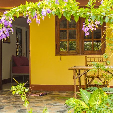 Ban Sabai Sabai Guest House Kanchanaburi Phòng bức ảnh