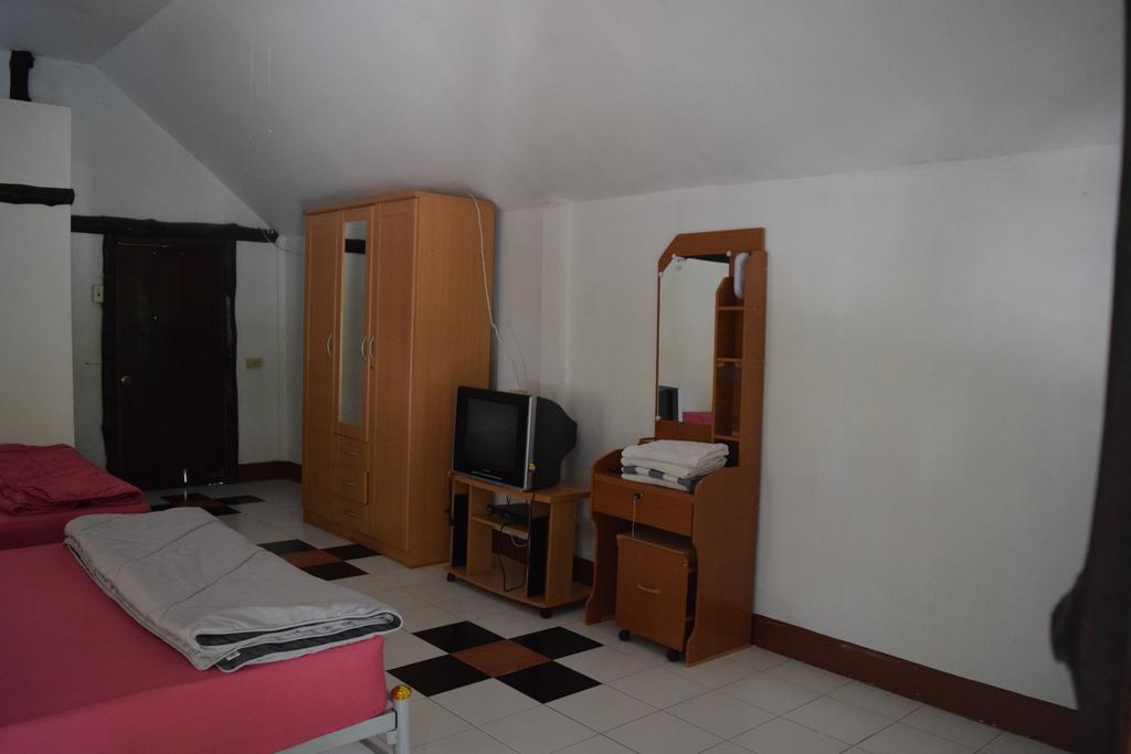 Ban Sabai Sabai Guest House Kanchanaburi Phòng bức ảnh