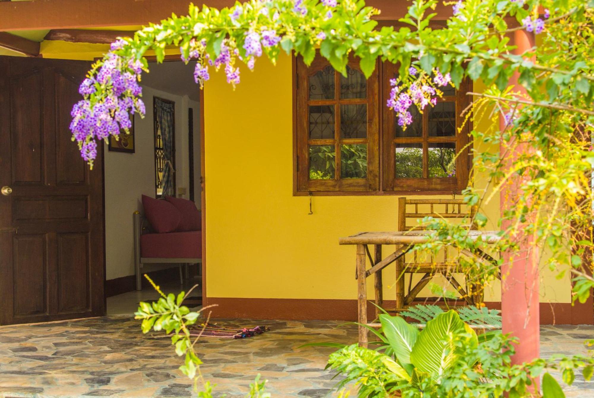 Ban Sabai Sabai Guest House Kanchanaburi Phòng bức ảnh