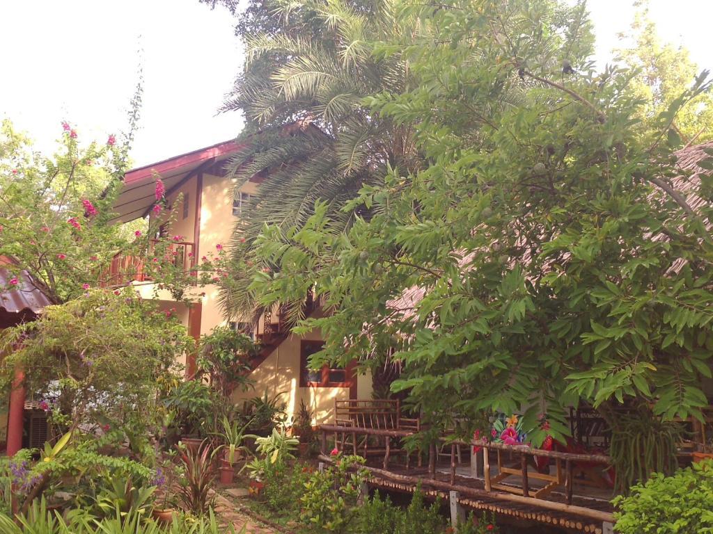 Ban Sabai Sabai Guest House Kanchanaburi Ngoại thất bức ảnh