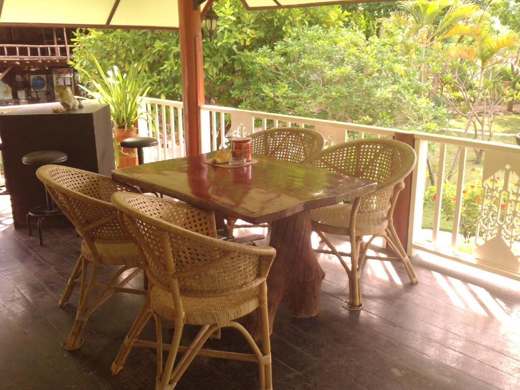 Ban Sabai Sabai Guest House Kanchanaburi Phòng bức ảnh